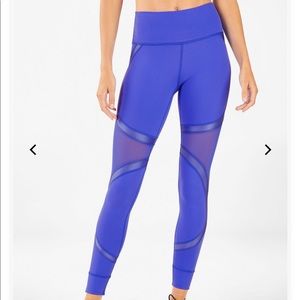 NWT! Fabletics Powerhold Shine Leggings